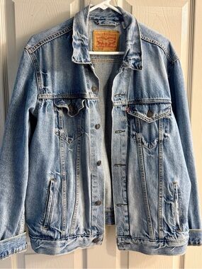 Levi's Light Wash Classic Denim Jacket Men’s Large